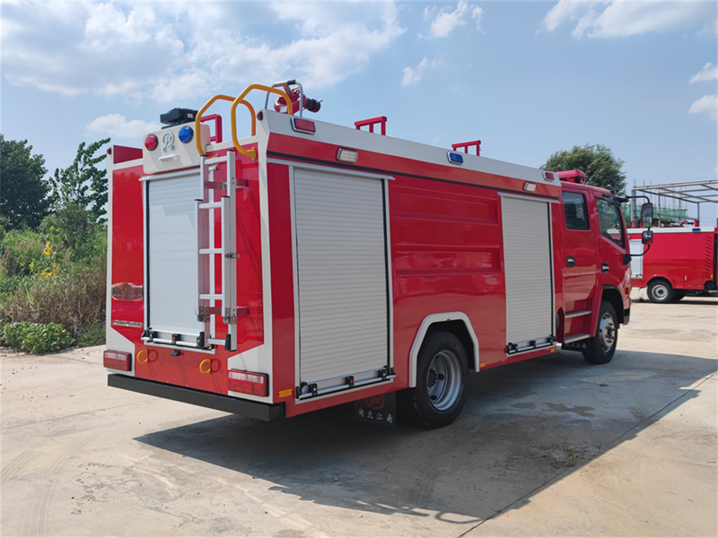 東風大卡水罐消防車(5噸)圖片